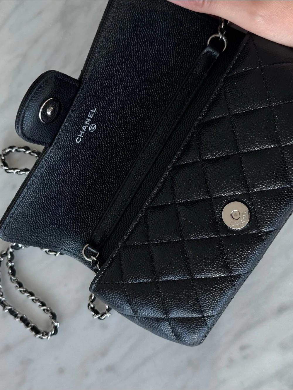 Chanel Clutch in Chain / Black Caviar
